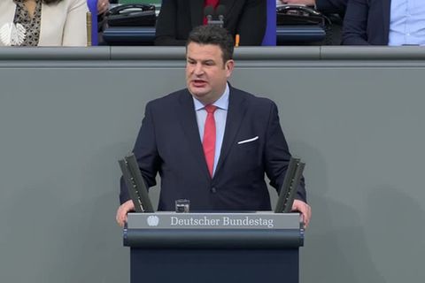 Video: Arbeitsminister Heil lobt Bürgergeld