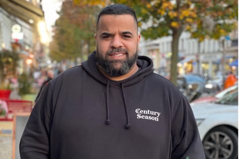 Ali Bumaye hat unseren Autor in Berlin-Kreuzberg getroffen und über seine Zeit mit Antonio Rüdiger gesprochen