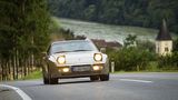 Porsche 944