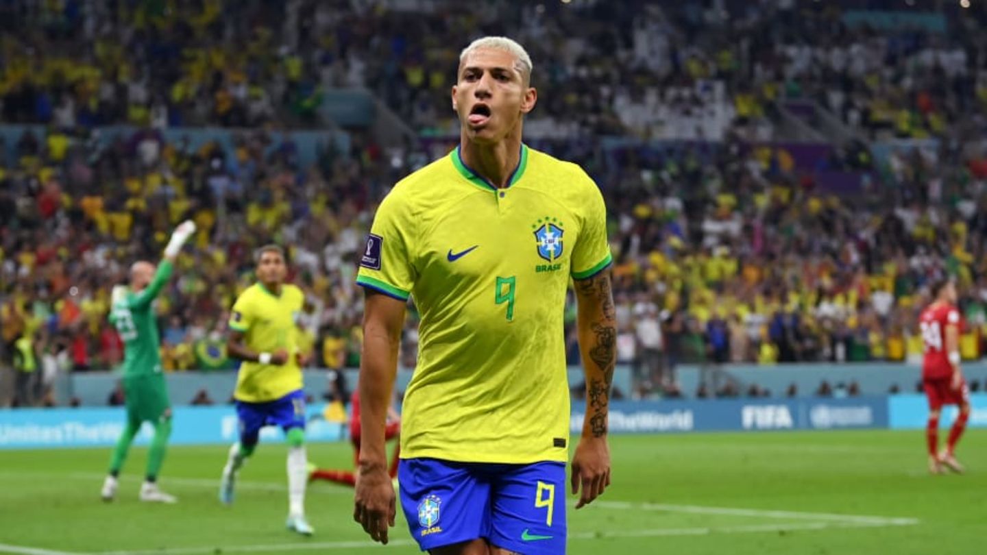 Brasiliens Richarlison feiert sich nach seinem Treffer