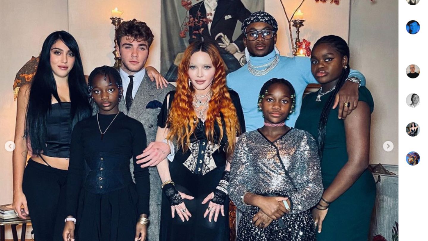 Vip-News: Mit allen sechs Kindern: Madonna postet seltenes Familienfoto