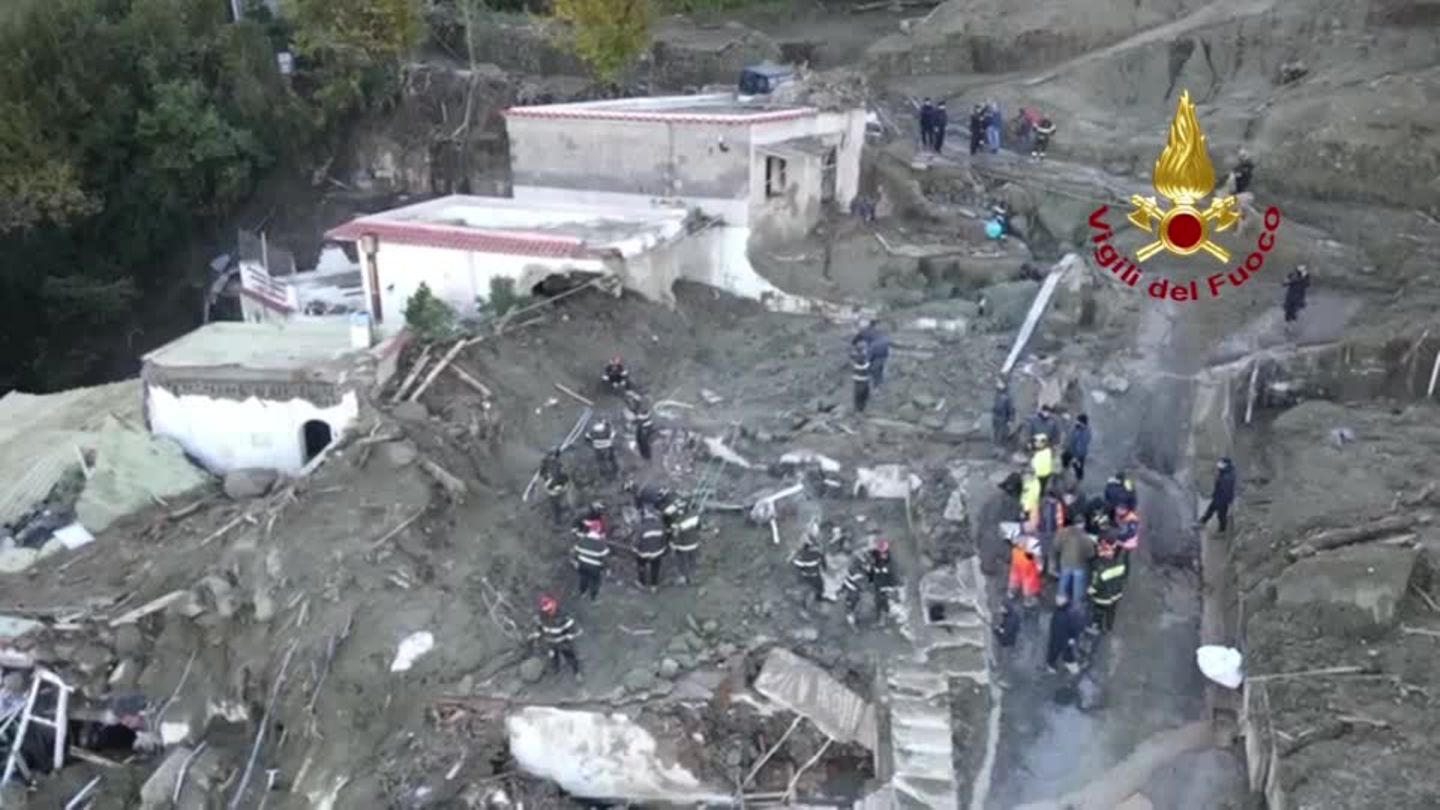 Video: Opferzahl nach Erdrutsch auf Ischia steigt
