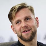 Die Karriere von Niclas Füllkrug zündete spät: Erst im Alter von 29 Jahren wurde er Nationalspieler. Wie er zu seinem Spitznamen kam, ist nicht schwer zu erraten: Ein Blick auf sein Porträt dürfte alle Fragen beantworten. 