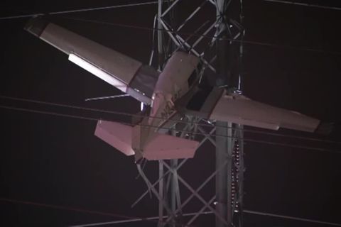 Video: Stromausfall in Washington D.C. - Kleinflugzeug kracht in Hochspannungsleitung
