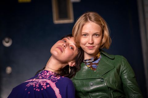 Malaya Stern Takeda und Magdalena Laubisch