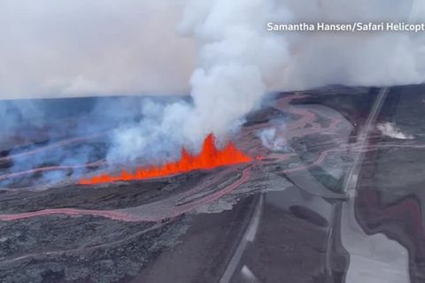 Video: Lavafontänen am Mauna Loa