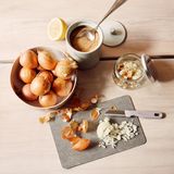 Hausmittel: Zwiebelhustensaft gegen Husten