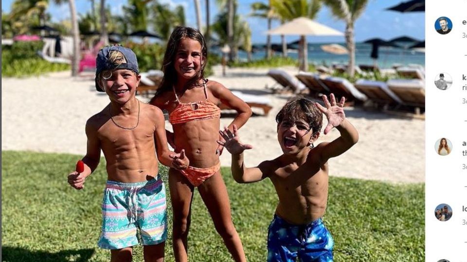 Dieses Bild ihrer drei Kids postete Jessie James Decker auf Instagram
