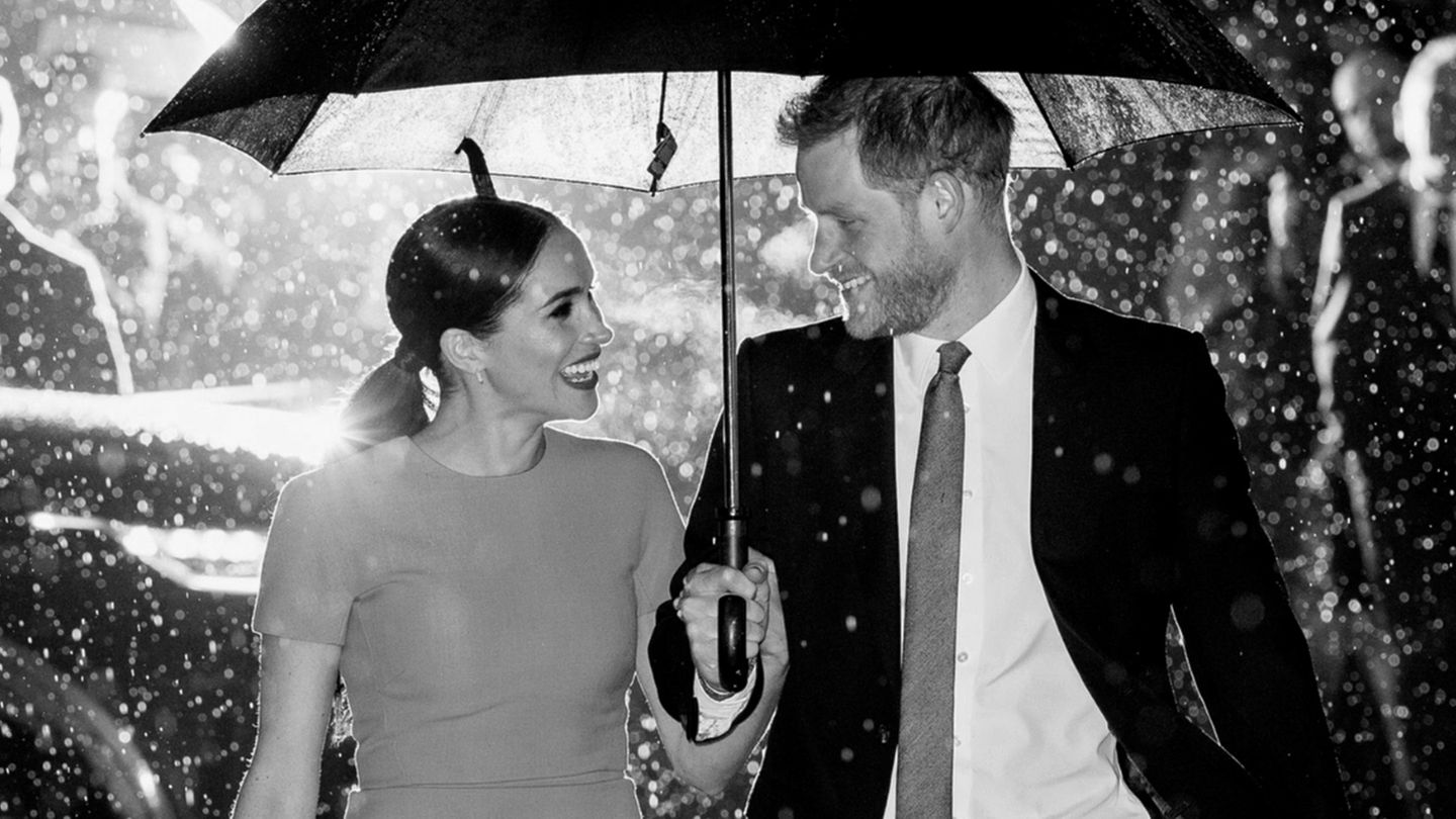 "Harry & Meghan" documentary trailer Trailer shows tears and intimate