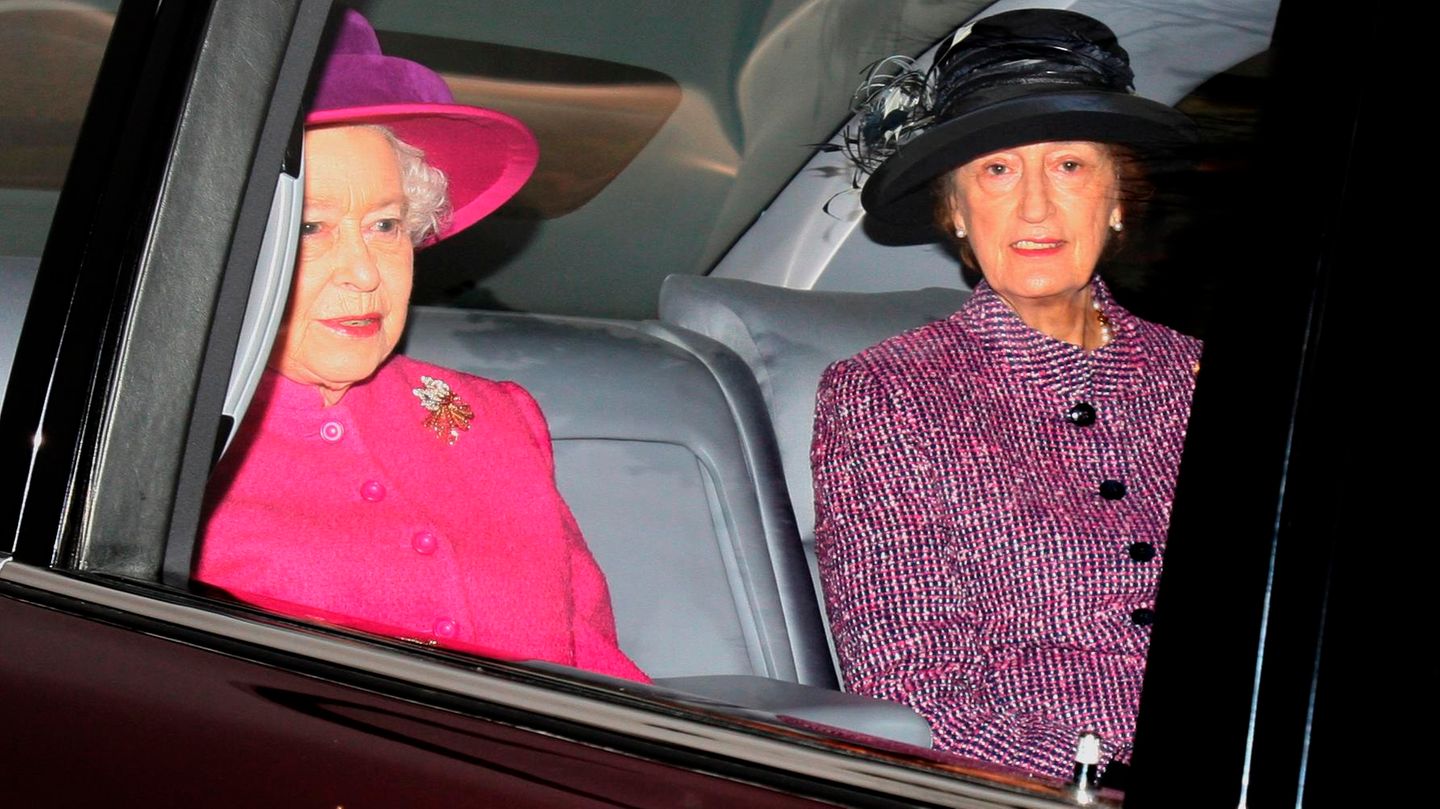Queen Elizabeth II. und Lady Susan Hussey