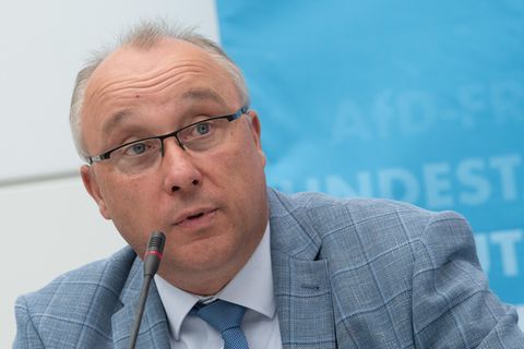 Der frühere AfD-Bundestagsabgeordnete Jens Maier (Archivbild) wollte eigentlich in sein Amt als Richter in Sachsen zurückkehren