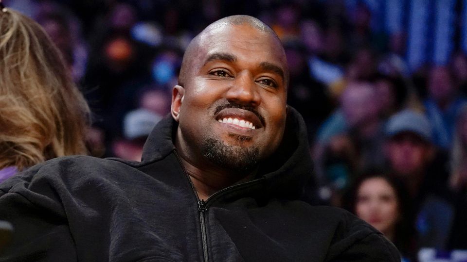 Hitlir Rapper Kanye West: