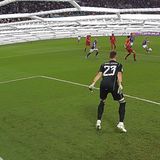 Der erste Rückschlag  Nach der Pause geht es bergab mit den deutschen Hoffnungen. Ritsu Doan, der bereits im ersten Spiel gegen Deutschland den 1:1-Ausgleich erzielte, nimmt vom Strafraumeck Maß und trifft in der 48. Minute zum Ausgleich. Japan und Deutschland sind zu diesem Zeitpunkt punkt- und torgleich, die Asiaten aber weiter, weil sie den direkten Vergleich gewonnen haben.