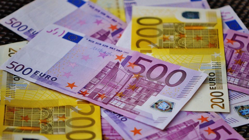 Ersparnis, von wegen! Diese "Energiespar"-Produkte können richtig teuer werden Ersparnis, von wegen! Diese "Energiespar"-Produkte können richtig teuer werden