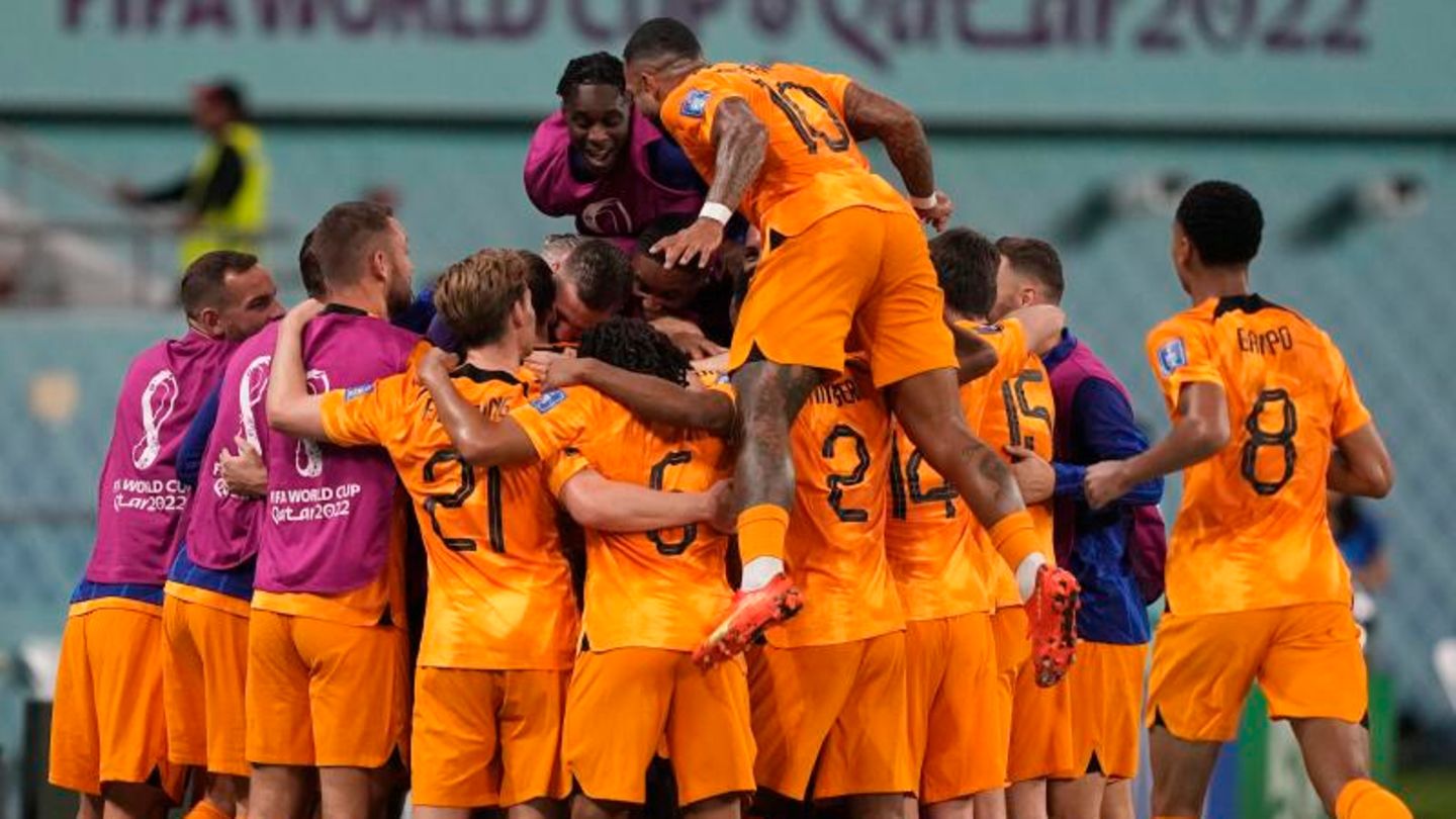 Spieler der Niederlande feiern