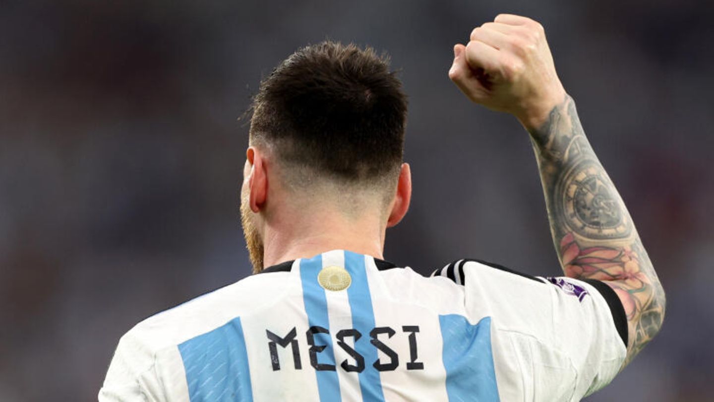 Argentinien gegen Australien: Lionel Messi jubelt