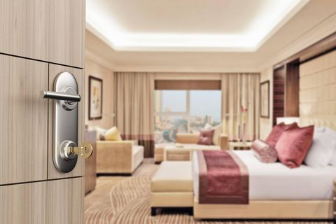Wozu dient eigentlich der Bettschal im Hotel?