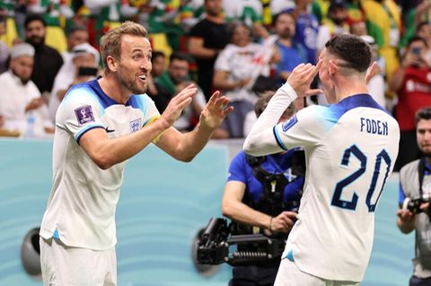 England Senegal: Harry Kane und Phil Foden freuen sich