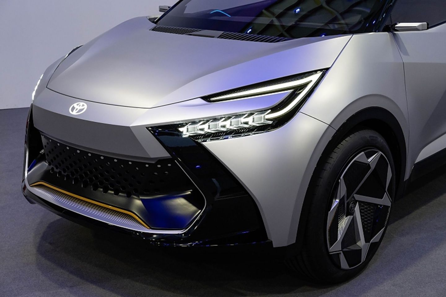 Toyota CH-R Prologue