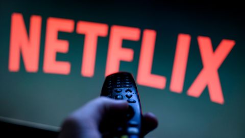 Netflix-Logo auf TV