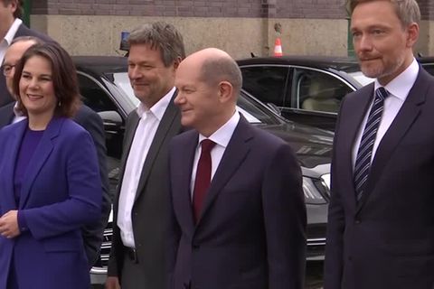 Video: Ein Jahr Ampel-Koalition: Wo stehen SPD, Grüne und FDP?