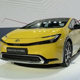Toyota Prius PHEV 2023