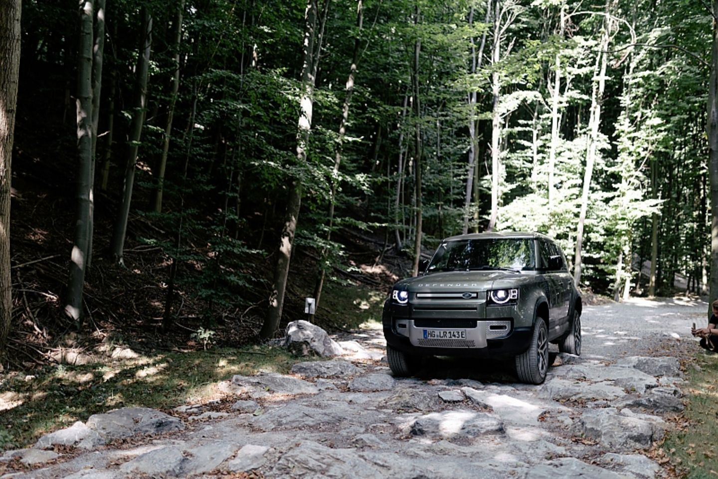Land Rover Defender PHEV