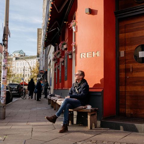 REH Bar auf der Ottenser Hauptstraße