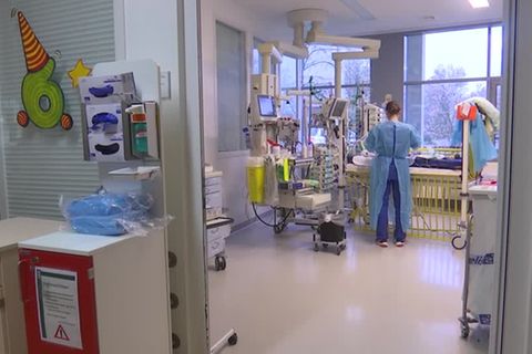 Video: Lauterbach dringt auf eine groß angelegte Krankenhaus-Reform