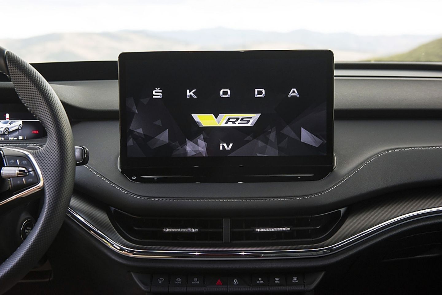 Aufgeräumtes Cockpit im Skoda Enyaq RS iV