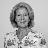 Ebenfalls am 30. November verstarb die österreichische Schauspielerin Christiane Hörbiger. Die Grimme-Preisträgerin stammte aus einer der bedeutendsten deutschsprachigen Schauspieler-Dynastien und war bis ins hohe Alter aktiv. Zwar war sie auch immer wieder auf Theaterbühnen zu sehen, ihre wahre Berufung fand sie aber vor der Kamera. Als "Grande Dame" aus Film und Serien avancierte sie im Laufe ihrer jahrzehntelangen Karriere zum Publikumsliebling. Ihr Debüt vor der Fernsehkamera feierte Hörbiger mit nur 17 Jahren. Ihre Ausbildung am renommierten Max-Reinhardt-Seminar nach ihrem Schulabschluss brach sie wegen eines Filmangebots aber nach nur vier Wochen ab. In den 70er Jahren spielte sie mehrfach die Buhlschaft im "Jedermann" der Salzburger Festspiele und verfestigte damit eine Familientradition. Sowohl ihre Eltern als auch die Schwester standen bereits am Domplatz in Salzburg auf der Bühne. Ihr Durchbruch bei einem breiten Publikum gelang Hörbiger in den 80er Jahren mit der Fernsehserie "Das Erbe der Guldenburgs", die derzeit wieder in der ZDF-Mediathek steht.Als Richterin in der österreichisch-deutschen Serie "Julia – Eine ungewöhnliche Frau" fesselte sie um die Jahrtausendwende fünf Staffeln lang ein Millionenpublikum. Hörbiger wurde 84 Jahre alt.