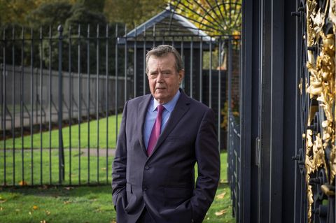 Nachfrage Ken Wharfe (FINAL) &gt;&gt; November th 8 2022   Ken Wharfe royal security expert at the Golden Gates on the south side of Kensington Palace   London   United Kingdom.