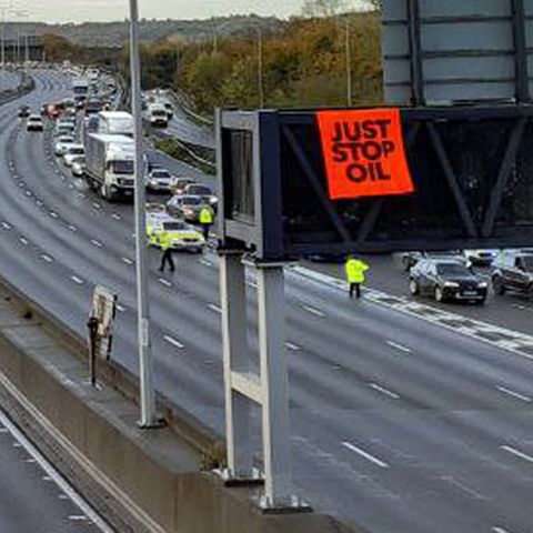 Die M25 bei London: Klima-Aktivisten blockierten hier Anfang November die Autobahn.