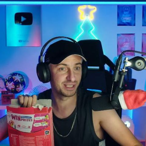 Jan Böhmermann als Streamer