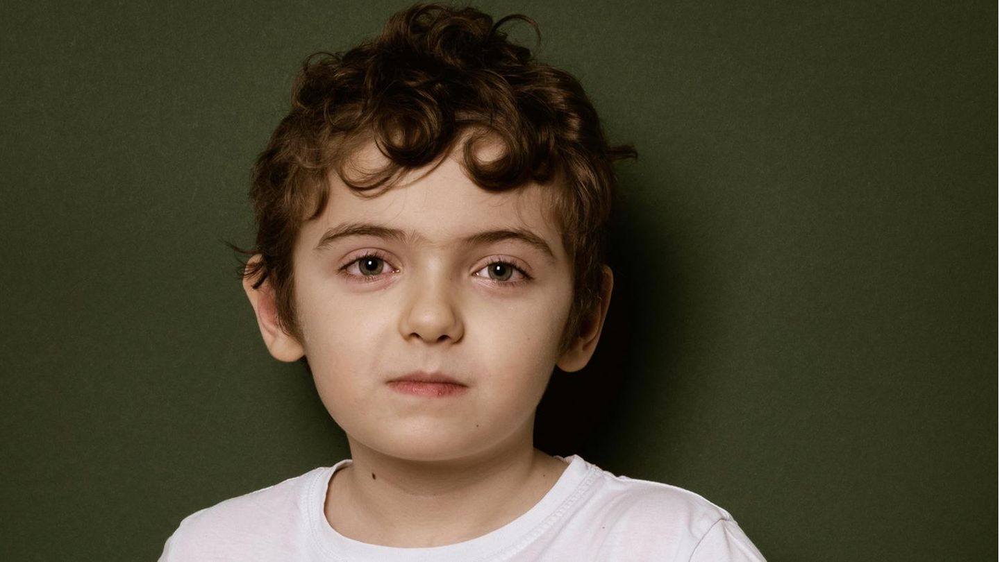 Oleksandr Kutschuk, 8