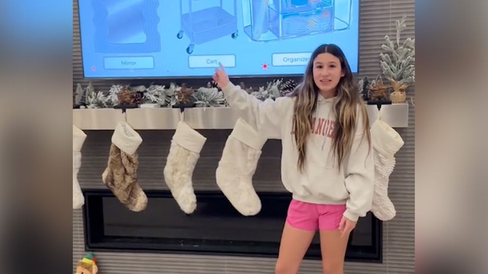 Wunschzettel als Powerpoint-Vortrag: Tochter von Influencerin präsentiert teure Weihnachts-Liste wie ein Profi
