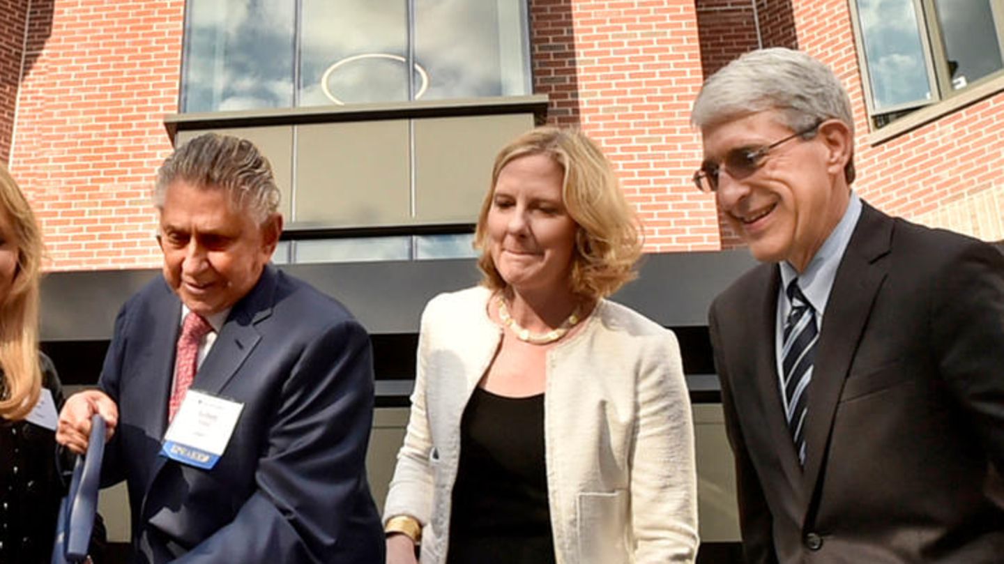 "The U.S. News rankings are profoundly flawed ... As a result, we will no longer participate”- Yale-Dekanin Heather Gerken "The U.S. News rankings are profoundly flawed ... As a result, we will no longer participate”- Yale-Dekanin Heather Gerken