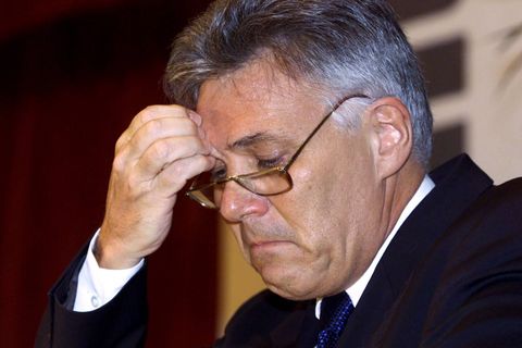 Rolf Heller kratzt sich den Kopf