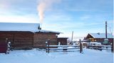 Blick auf Oymyakon in Sibirien