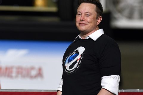 Elon Musk bei einer Veranstaltung.