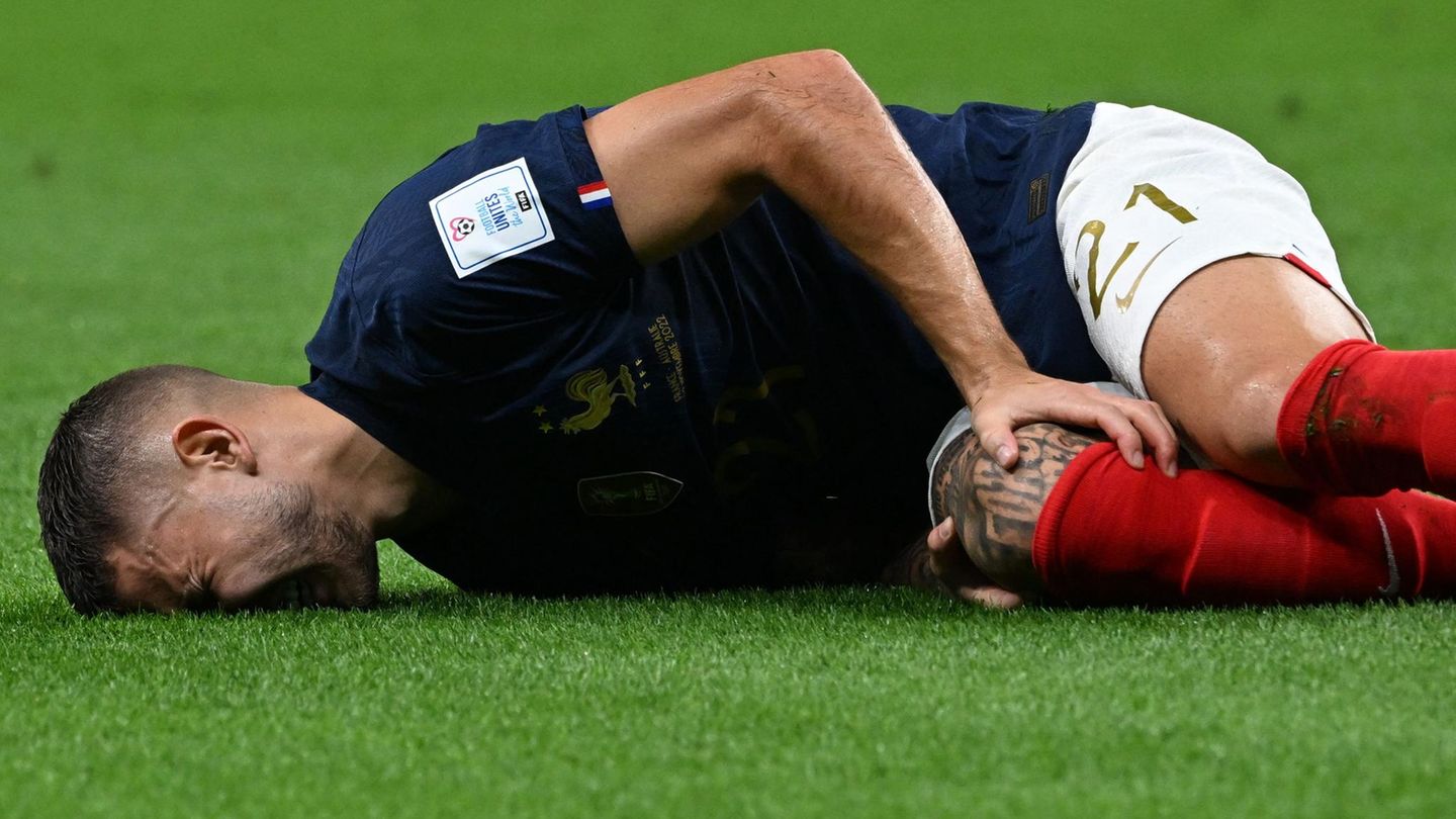 Lucas Hernandez (Frankreich / FC Bayern München)  Kaum begonnen, war die WM für Lucas Hernandez auch schon wieder vorbei. Nach nur 13 Minuten zog sich der vielseitige Verteidiger im Auftaktspiel gegen Australien einen Kreuzbandriss zu. Sowohl für die Franzosen als auch die Bayern ein schmerzhafter Verlust, denn bei beiden Teams ist der 26-Jährige Stammkraft. Die Saison aber dürfte für ihn beendet sein.