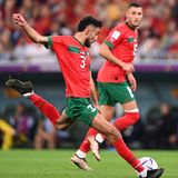 Noussair Mazraoui (Marokko / FC Bayern München)  Als erstes afrikanisches Team ist Marokko in ein WM-Halbfinale eingezogen und großen Anteil daran hat auch Noussair Mazraoui. Der Außenverteidiger stand in den Vorrundenspiel sowie dem Achtelfinale in der Startaufstellung der Nordafrikaner. Das Viertelfinale gegen Portugal verpasste der 25-Jährige jedoch verletzungsbedingt. Ob er im Halbfinale auflaufen kann, ist noch unklar.