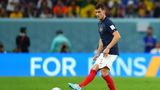 Benjamin Pavard (Frankreich / FC Bayern München)  Bei der WM 2018 in Russland schoss Benjamin Pavard das vielleicht schönste Tor des Turniers, bei den Duellen in Katar ist Pavard mittlerweile aber nur noch Ersatzmann. Im Auftaktspiel stand der 26-Jährige über 89 Minuten auf dem Feld, im Anschluss aber wurde er nicht mehr von Didier Deschamps berücksichtigt. 