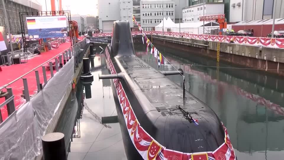 Video: Feierliche Übergabe: U-Boote für Singapur Video: Feierliche Übergabe: U-Boote für Singapur