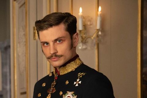 Jannik Schümann als Kaiser Franz Joseph