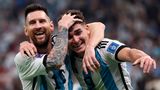 Danach kann Messi nur noch gratulieren.