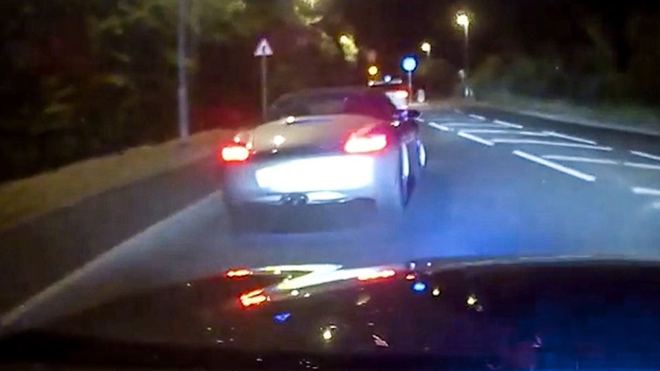 Polizei verfolgt Porsche Polizei verfolgt Porsche