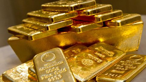 Corona, Krieg und Inflation: Warum jetzt viele Anleger auf Gold setzen