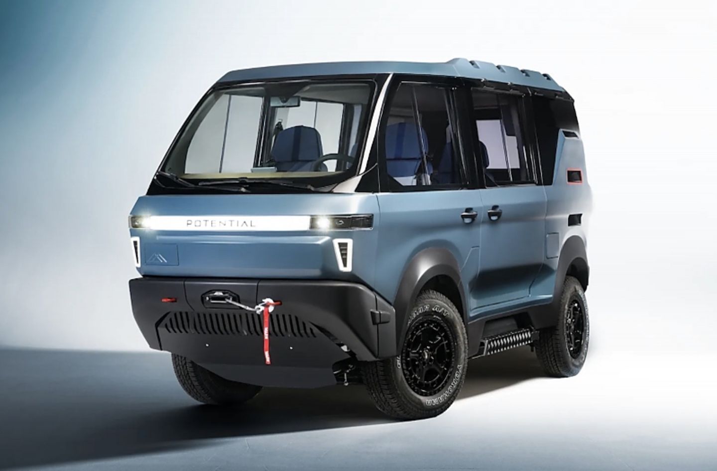 Der Potential Motors Adventure 1 lässt sich mithilfe eines an der Front verbauten Abschlepphakens von einem anderen Fahrzeug ziehen...