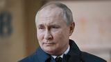 24. Februar: Kremlchef Putin genehmigt Militäreinsatz in Ostukraine